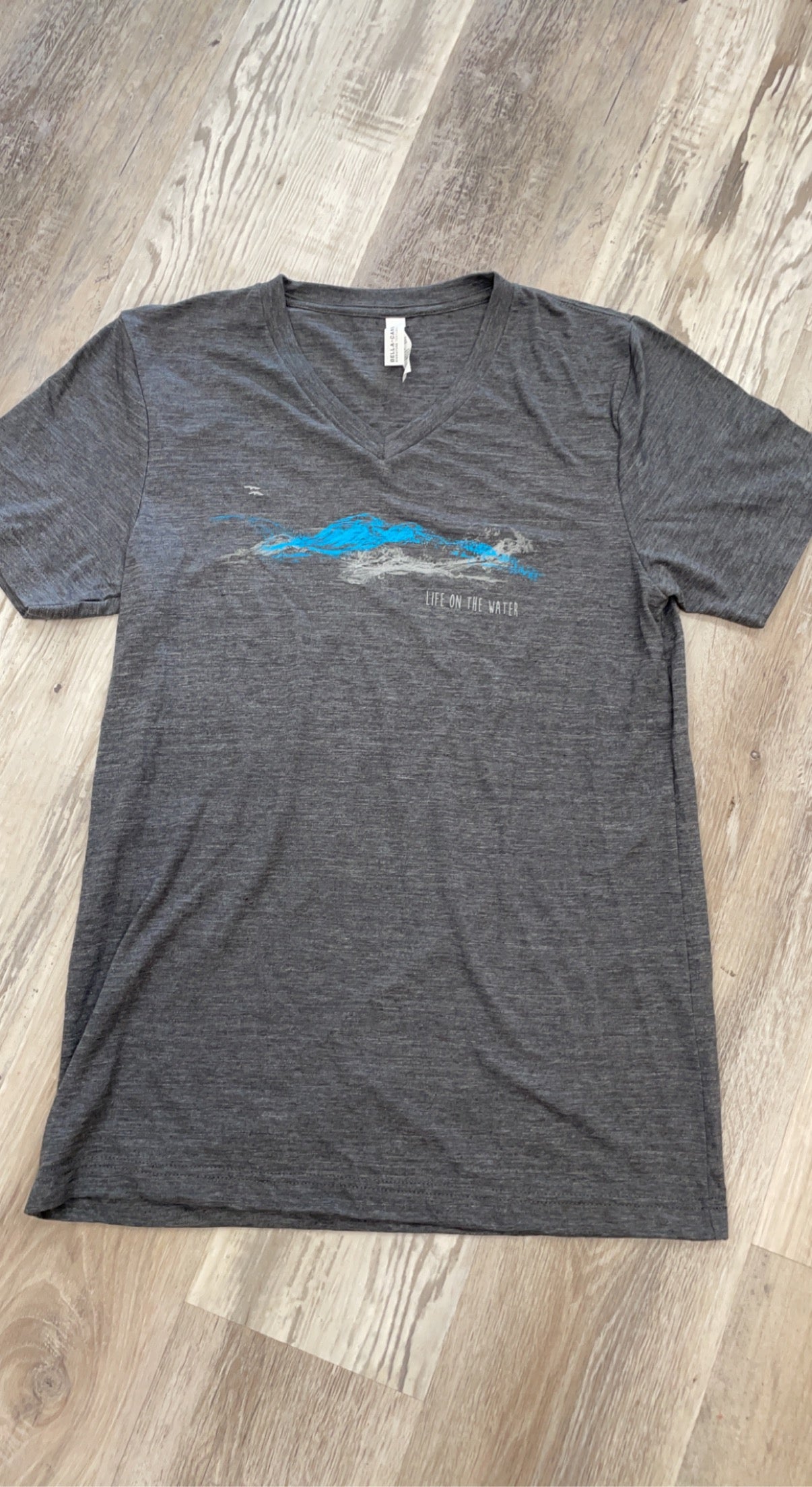 Life On The Water 2020 Design - V neck T-Shirt