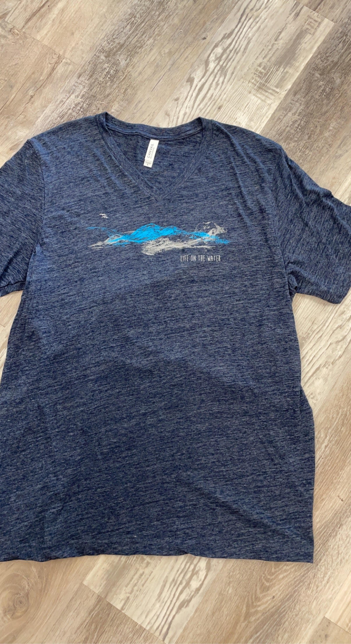 Life On The Water 2020 Design - V neck T-Shirt
