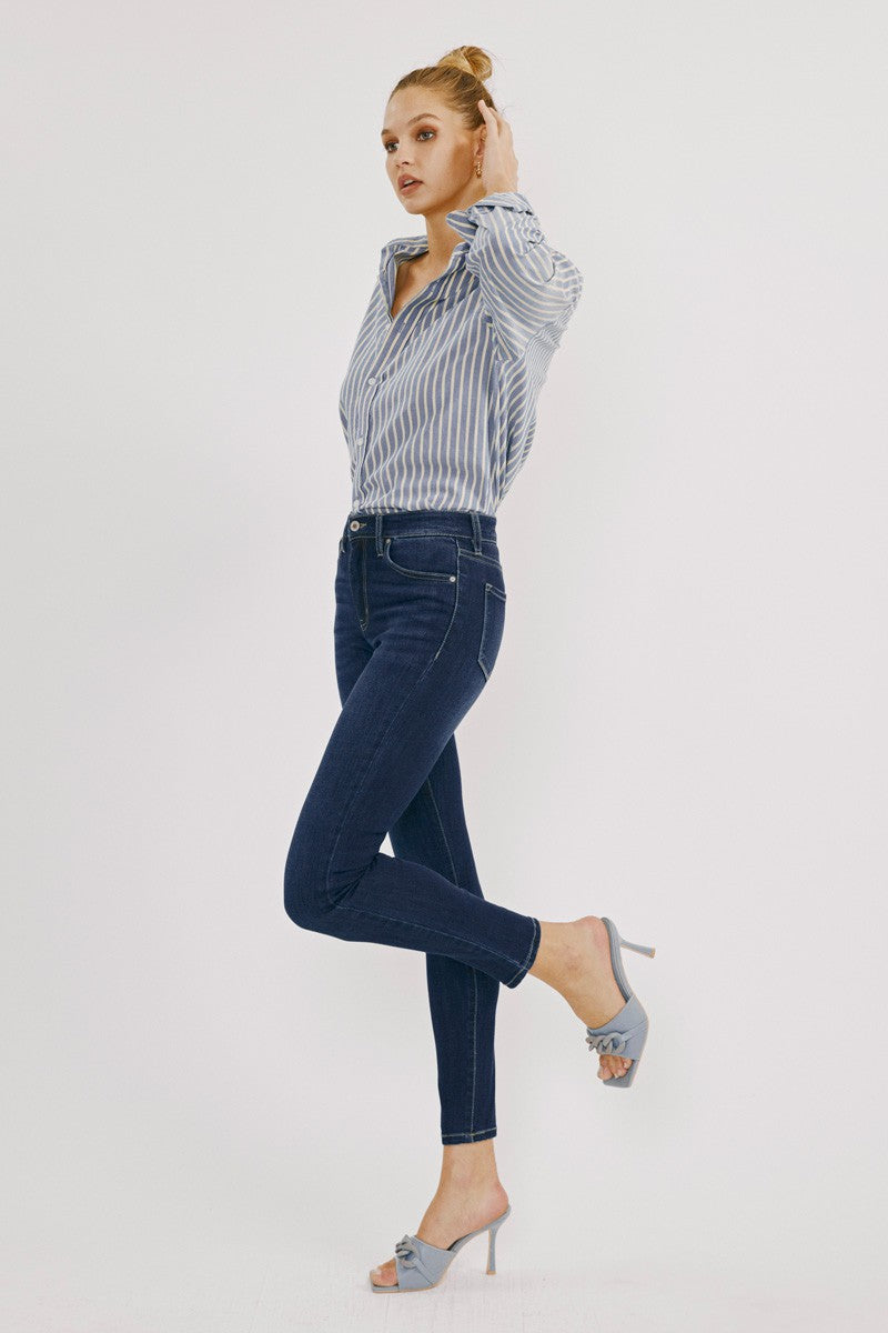 KanCan Mid Rise Basic Super Skinny. Fall Clearance!