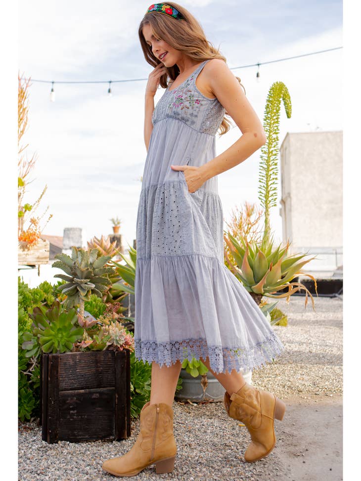Summertime Comfort - Embroidered Patchwork Dress w/ Lace Trim
