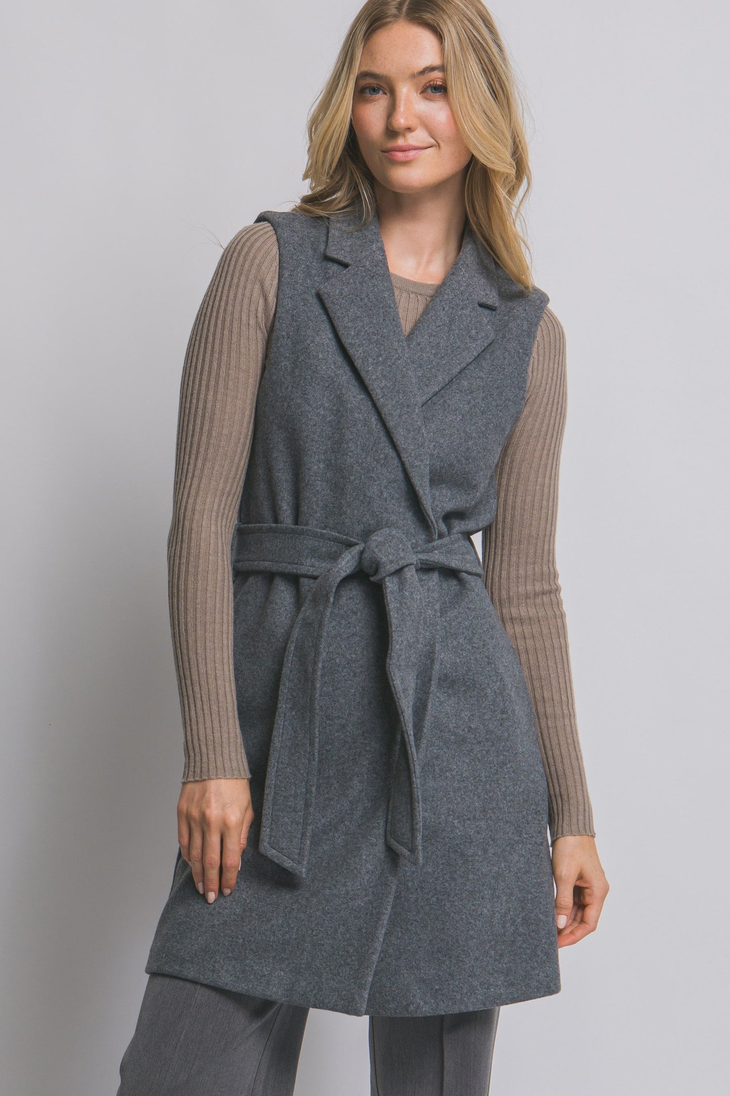 Love Tree Notched Lapel Sleeveless Coat