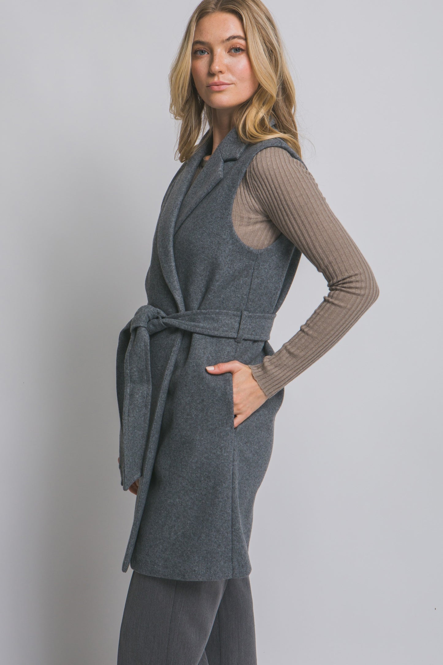 Love Tree Notched Lapel Sleeveless Coat