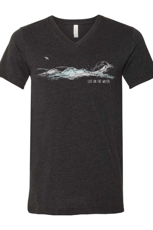 Life On The Water 2020 Design - V neck T-Shirt