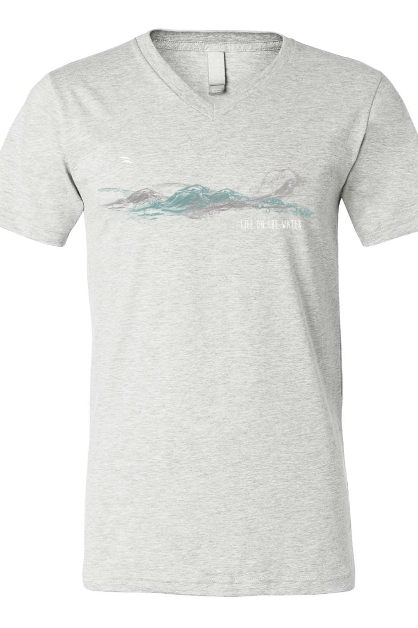 Life On The Water 2020 Design - V neck T-Shirt