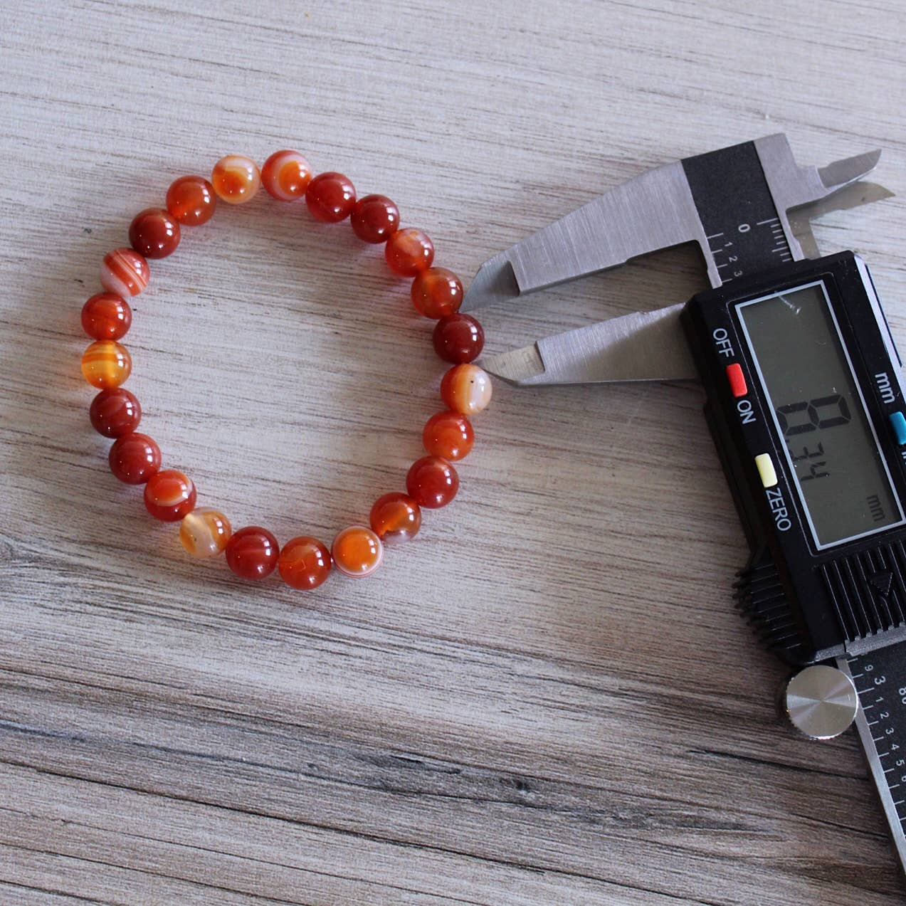 Pebble House Carnelian Bracelet 6 mm