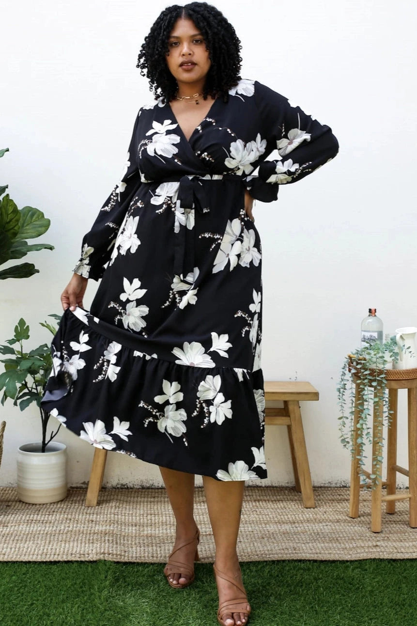 Curvy Girls Printed Flowy Black Maxi Dress